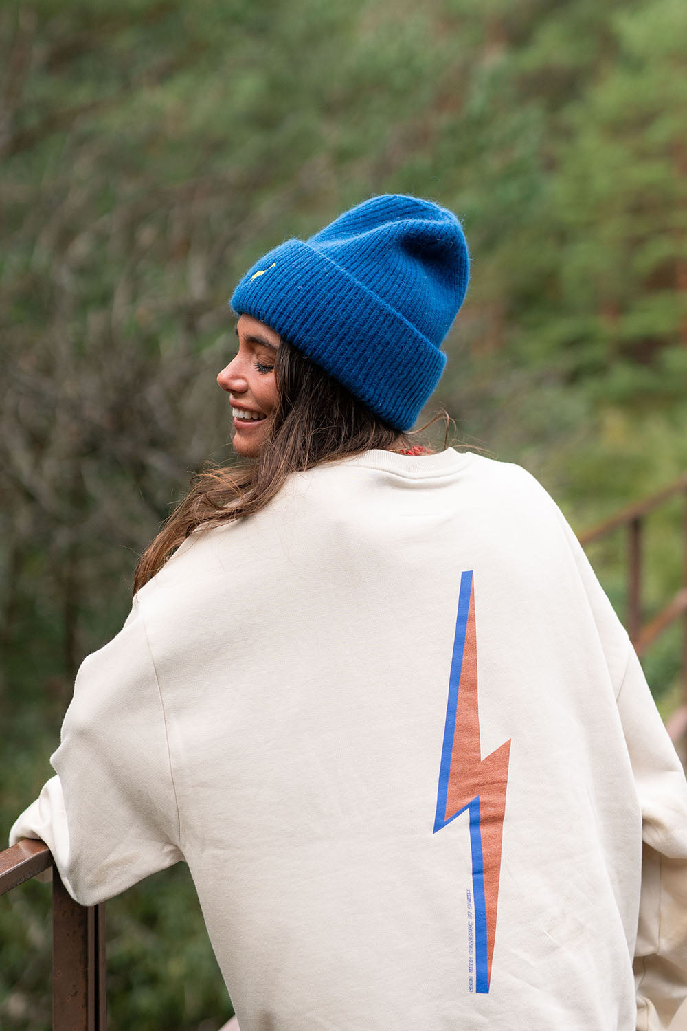 02_GORRO AZUL ELECTRICO